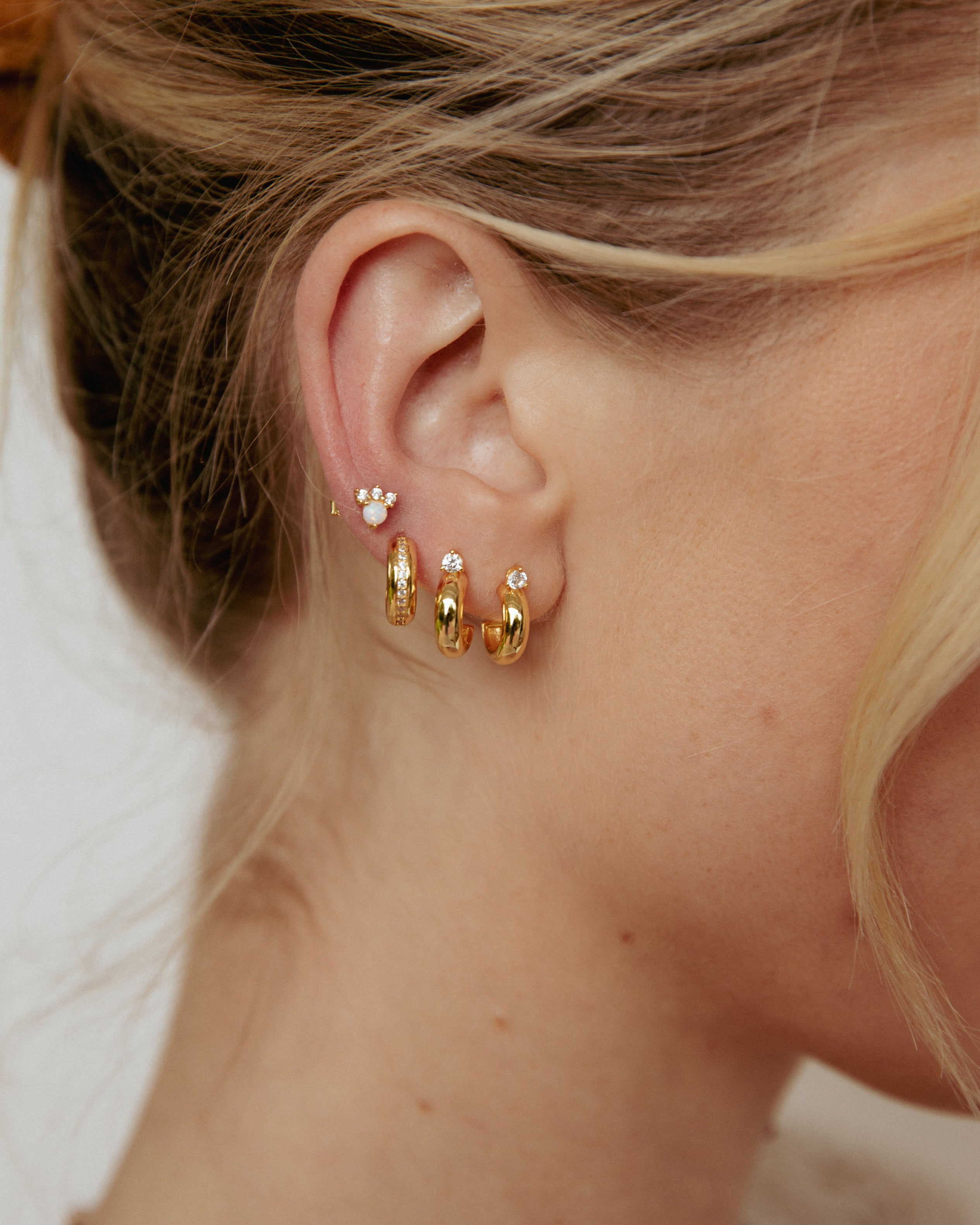 【関税&送料込】Chloe' Chloe Iconic Circle Earrings w421.jpg